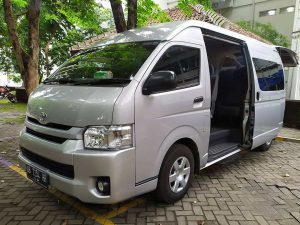 sewa hiace jakarta 12