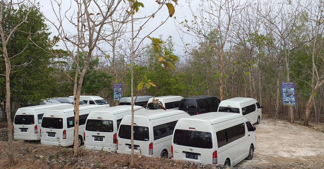 Sewa hiace jakarta