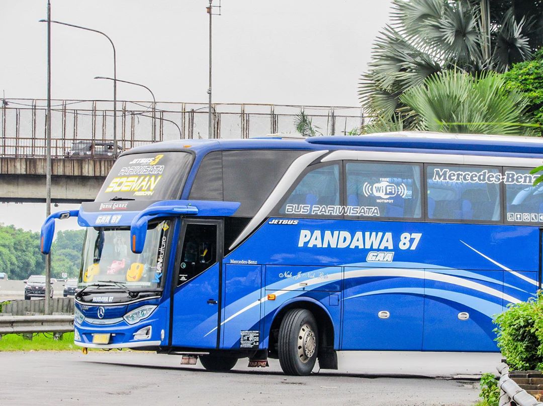sewa bus pariwisata bogor