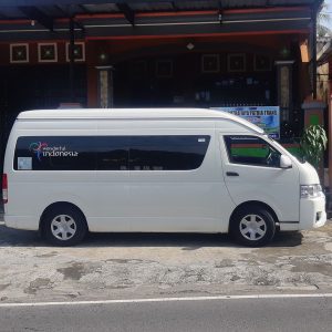 sewa hiace tangerang