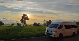 Sewa hiace jakarta