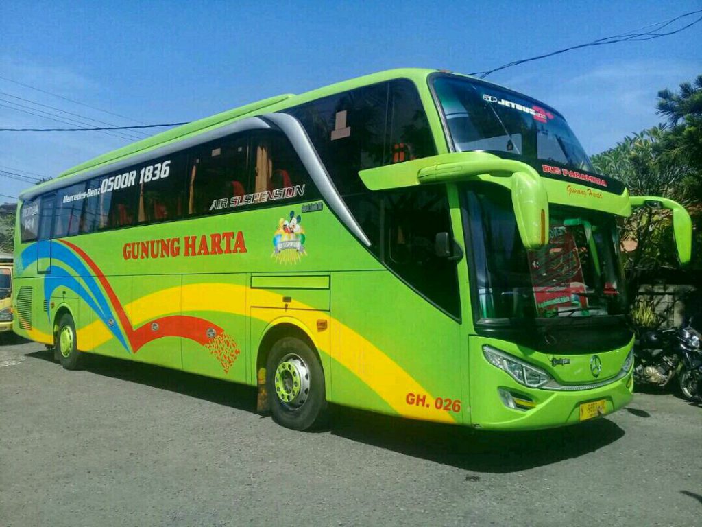Bus Pariwisata Jakarta