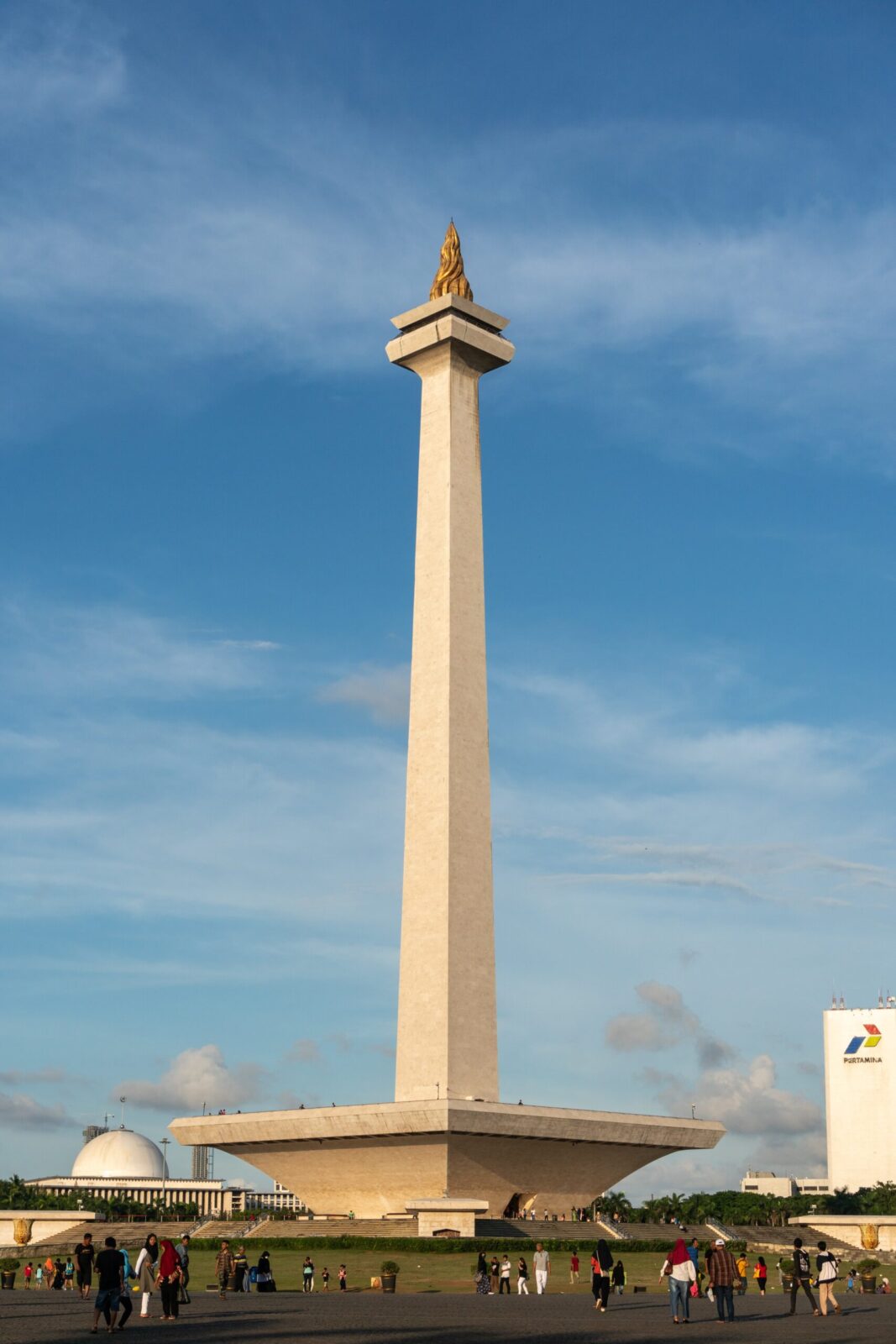 sewa hiace jakarta