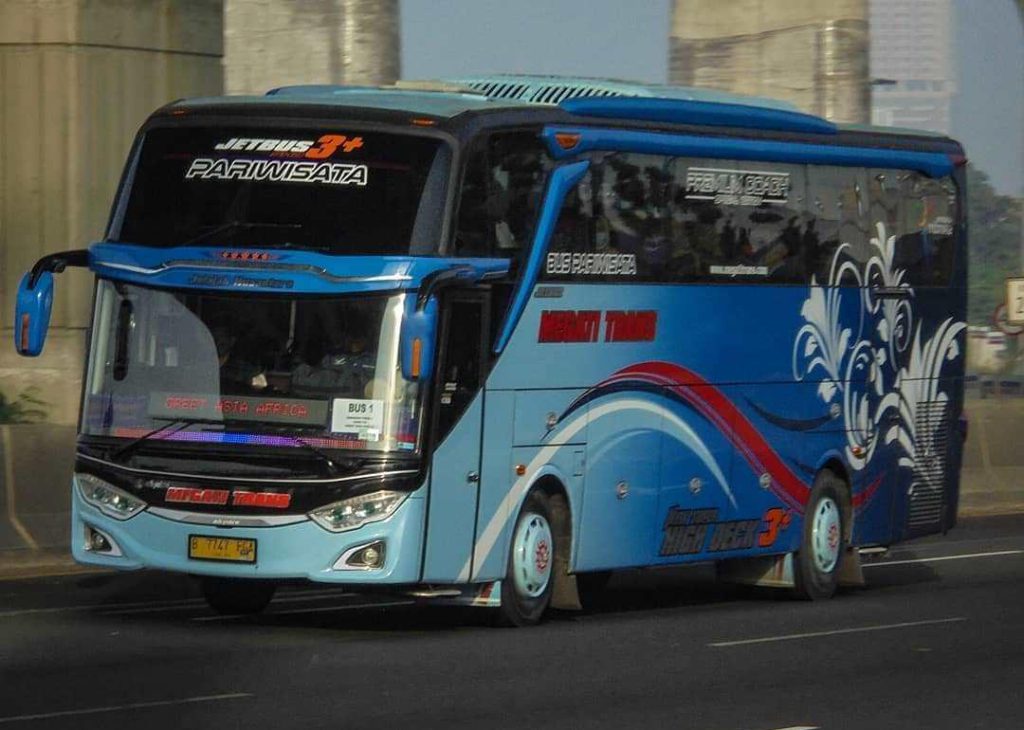 sewa bus Megati Trans