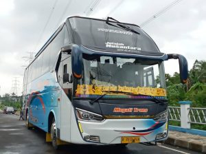 sewa bus Megati Trans