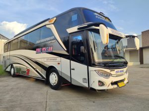 sewa bus king ichsan