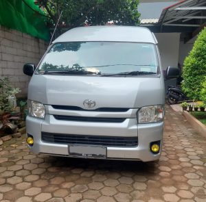 travel jakarta solo