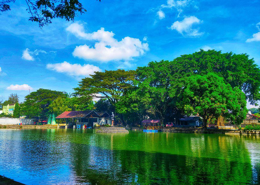 Taman balekambang