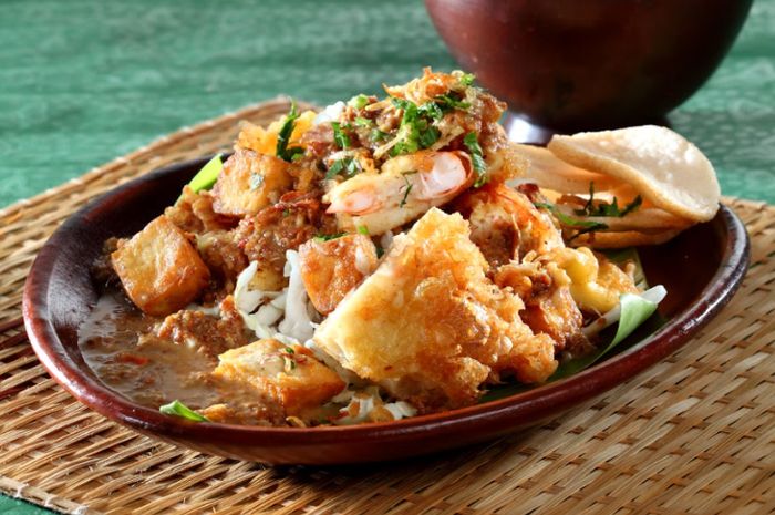 tahu gimbal-makanan khas semarang