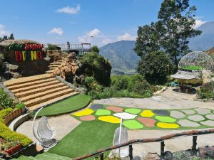 Wisata Batu Angkruk Dieng, yang Lagi Ngetrend