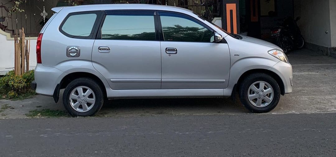 sewa mobil Avanza Madiun