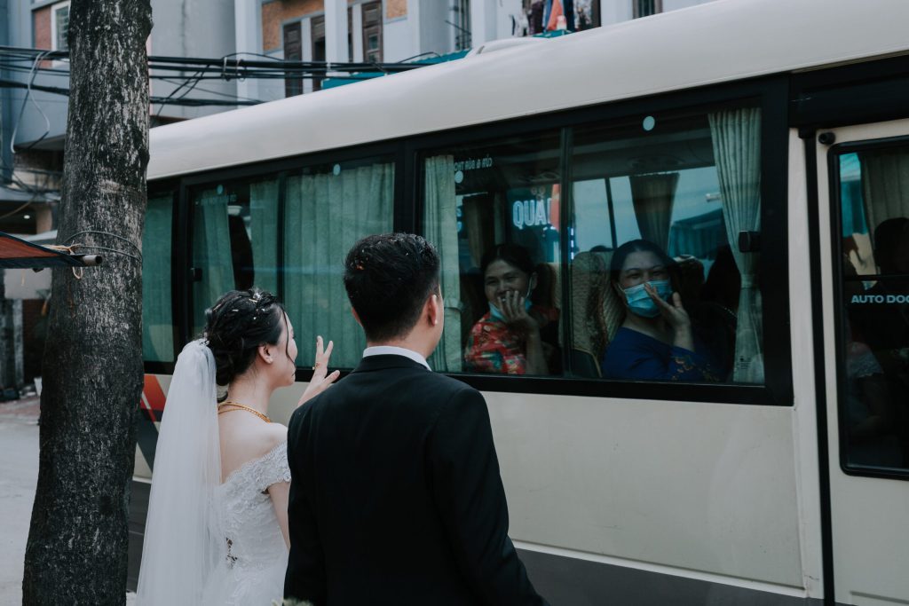 sewa bus untuk pernikahan