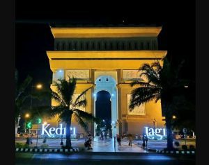 wisata simpang lima gumul