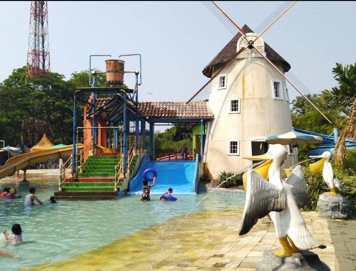 kolam renang di tangerang