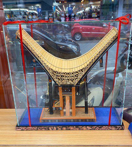 buah tangan makassar