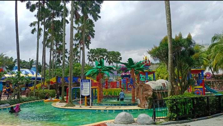 kolam renang di tangerang