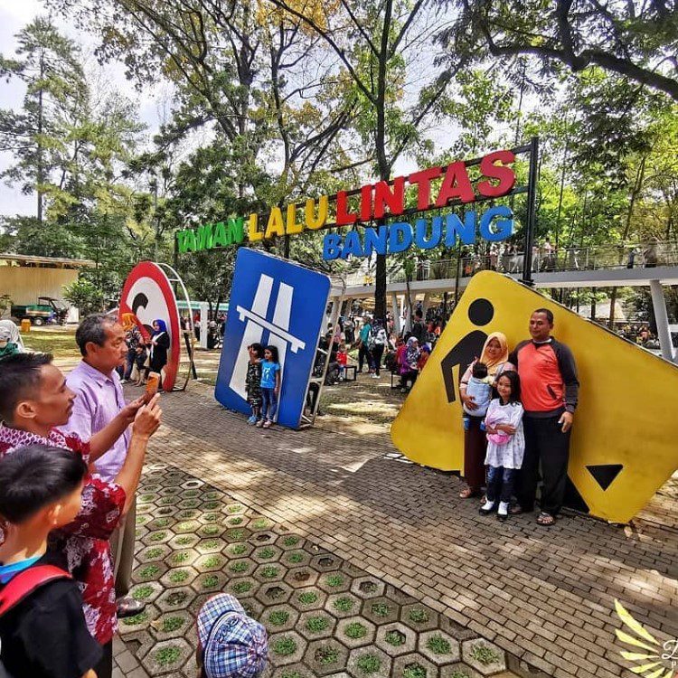 Taman Lalu Lintas Ade Irma Suryani Nasution