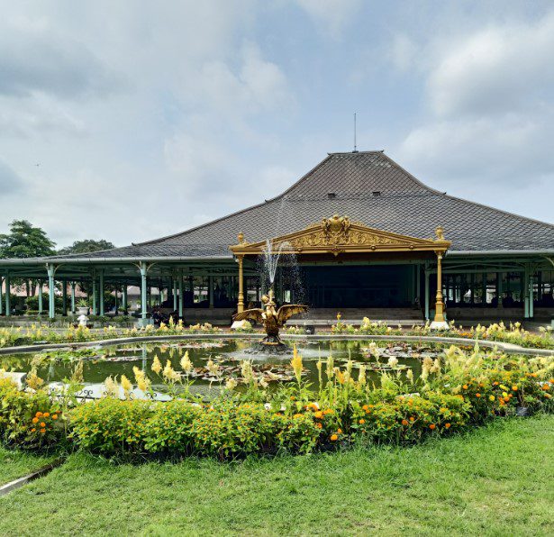 tempat wisata solo hits