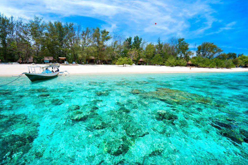 pantai terindah di Indonesia