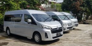 sewa hiace Bekasi