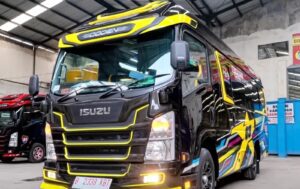 Jasa sewa Elf di Bekasi