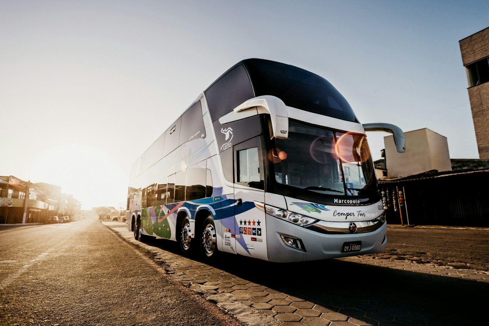 Rekomendasi 10 Sewa Bus Tangerang Cocok untuk Pariwisata, Mudik, dan Ziarah