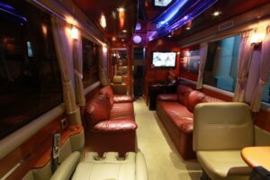 sewa bus luxury Depok