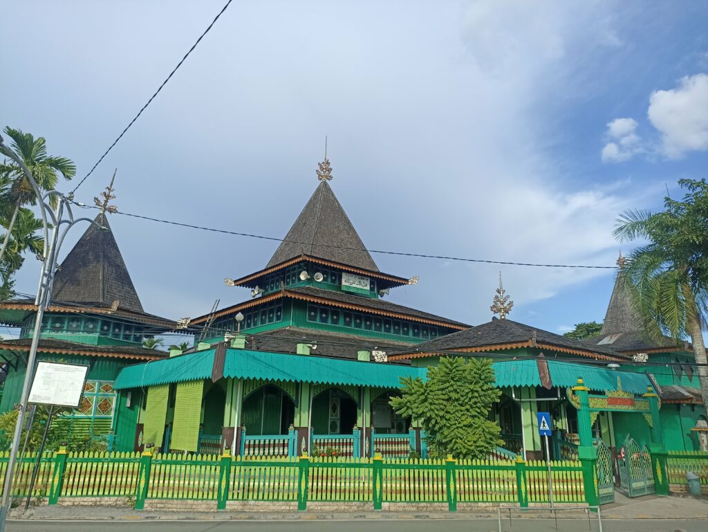 10 Tempat Wisata Religi Islam di Kalimantan Selatan